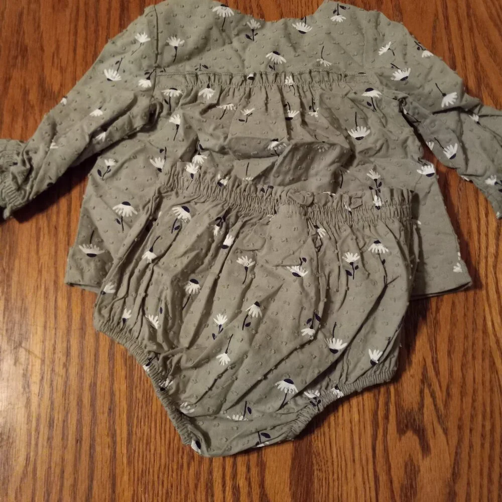 NWT 100% Cotton Sage Green Floral Baby Set Cottagecore Prairiecore Retro Photos